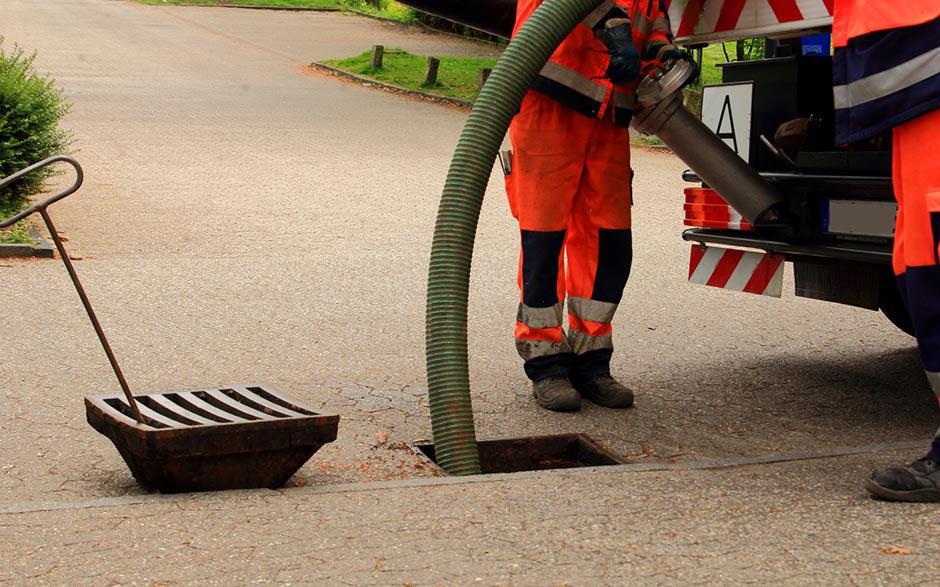 tuyau déboucheur canalisation Le Bourget